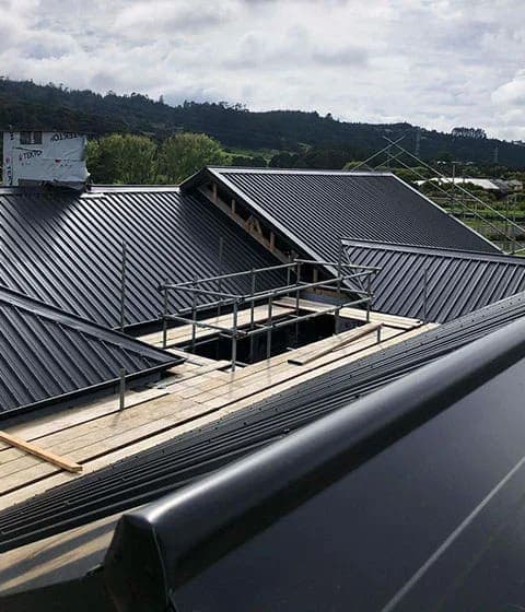 Roof repair services